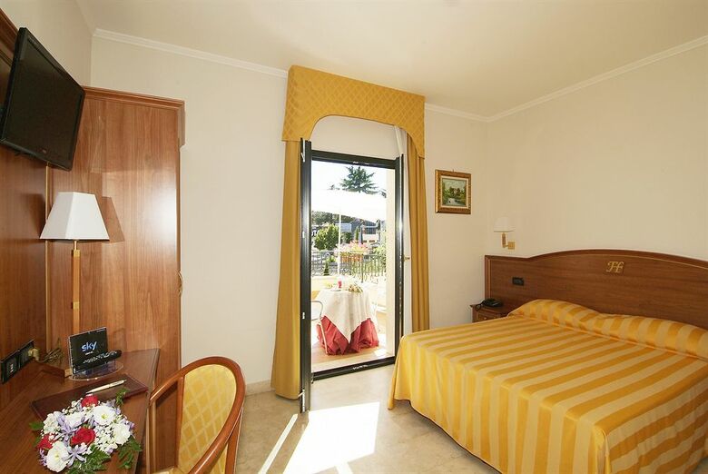 Fashion Hotel