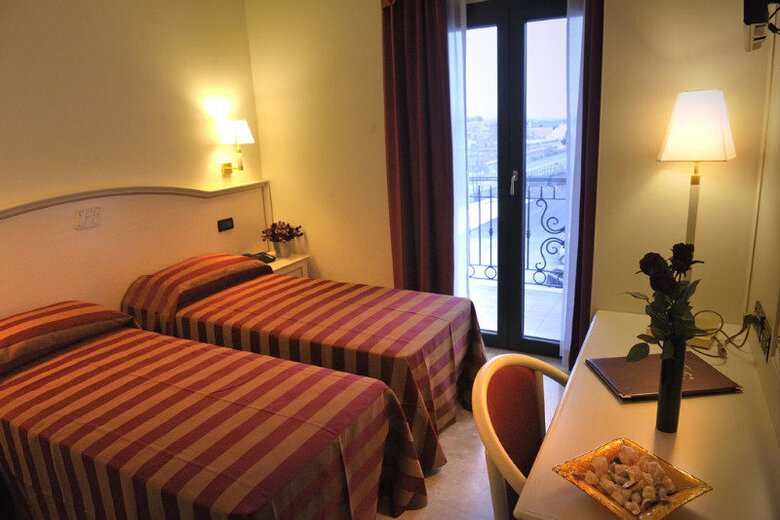 Fashion Hotel