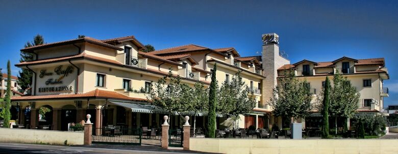 Fashion Hotel