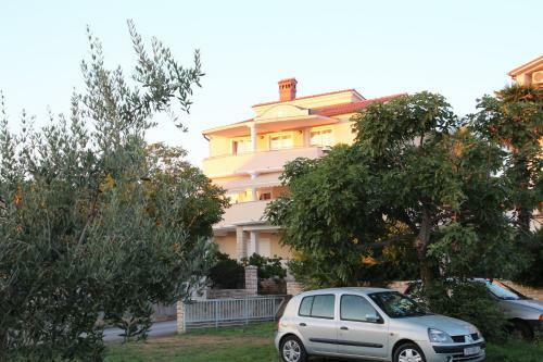 Apartments Demarin