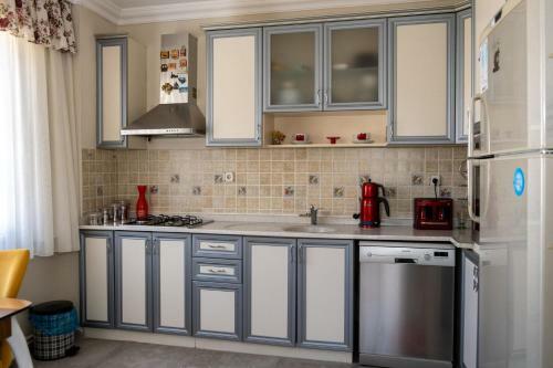Apartamento Sun-drenched And Bright House With Backyard In Marmaris