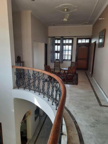 Hill View 3 Bedroom Villa/ 30 Km From Nainital