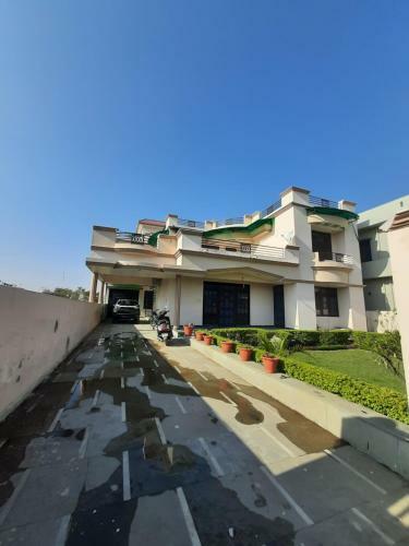 Hill View 3 Bedroom Villa/ 30 Km From Nainital