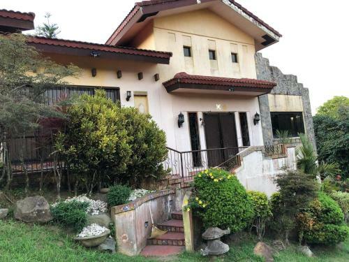 Bnr Tagaytay Guesthouse 4-bedrooms