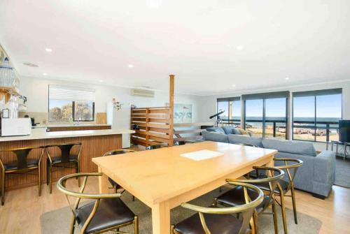 The Rise On Surfers Parade, Pet Friendly, Free Wifi
