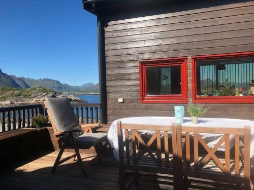 Modern Oceanfront Villa In The Centre Of Lofoten
