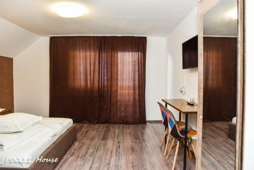 Hostal Pixxel House