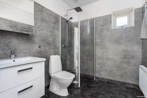 Havsn�ra Nybyggd Modern Villa Uthyres �ret Runt!