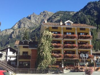 Hotel Albergo Alpenrose