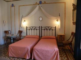Hostal Center Inn