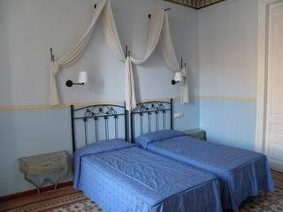 Hostal Center Inn