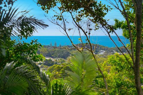 24 Hibiscus Crescent