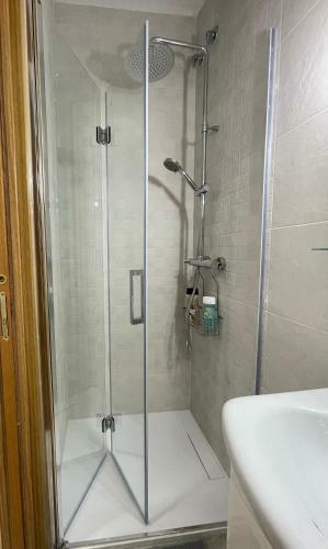 Apartamento Next To Airport!queen Double Bed + Private Bathroom