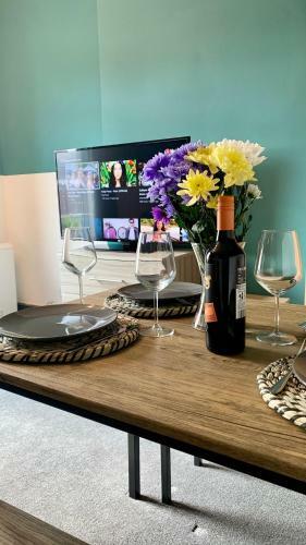 Apartment In City Centre, 4 Guests, Car Park