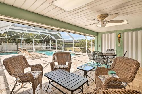 Colorful Cape Coral Retreat With Screened Lanai