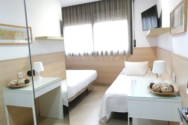 Hostal House