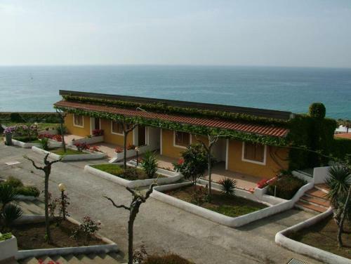 Hotel Cala Petrosa Resort