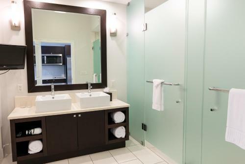 Apartamento Private Studio - King Bed, Bath Tub With Spa Jets, Balcony And Pool