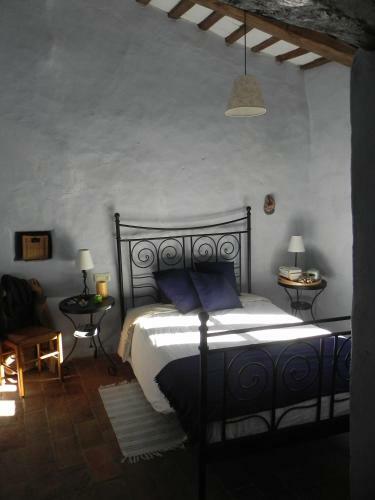 Baix Empord�. Incre�ble Casa En Pueblo Medieval