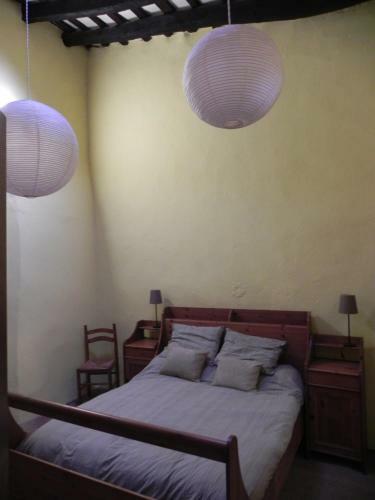Baix Empord�. Incre�ble Casa En Pueblo Medieval