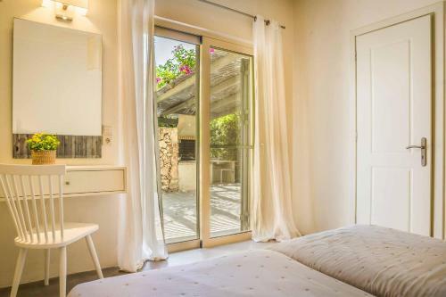 Kaminia Beach Villa