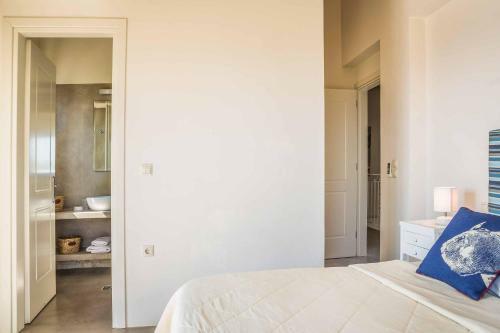 Kaminia Beach Villa