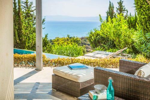 Kaminia Beach Villa