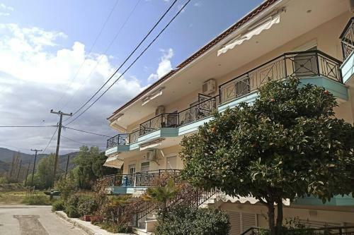 Marina Apartments & Studios