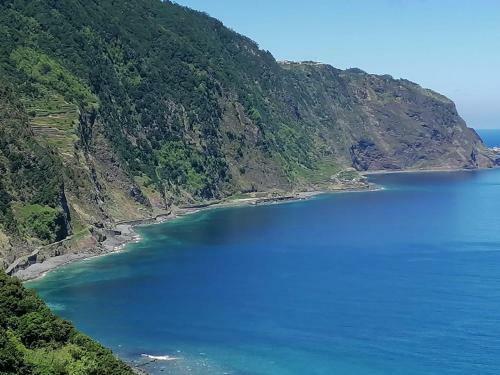 Chal� Seixal-sea View