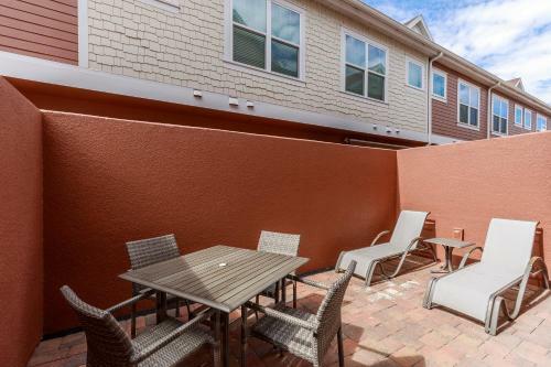 Hotel Summerville Resort 4 Bedrooms Villa