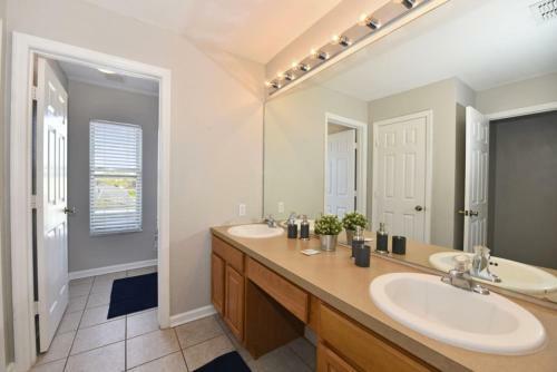 Beautiful 6bd Pool Gm Hm The Windsor Hills-7767ts