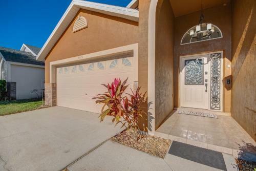 Two Master Bedrooms Pool Home Private Yard