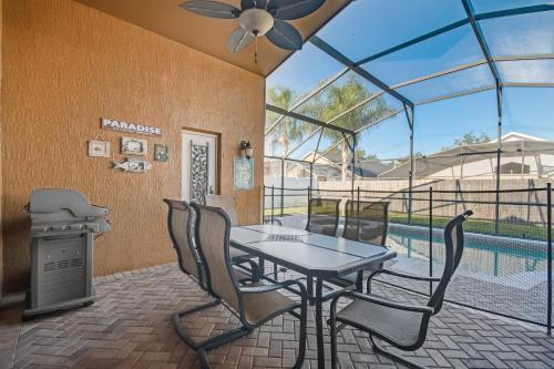 Two Master Bedrooms Pool Home Private Yard