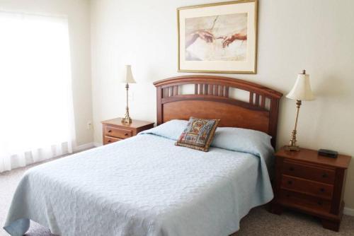 Ventura Place Country Club Home