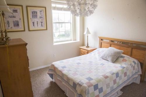 Ventura Place Country Club Home