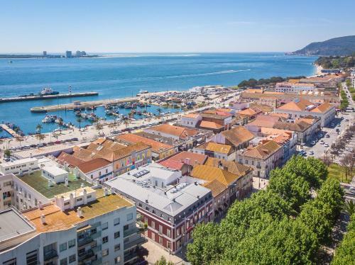 Apartamento Situado Na Zona Costeira Da Cidade