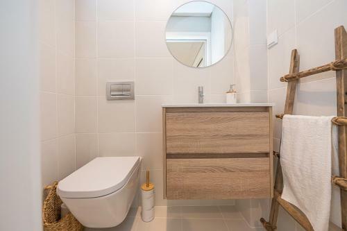 Apartamento Situado Na Zona Costeira Da Cidade