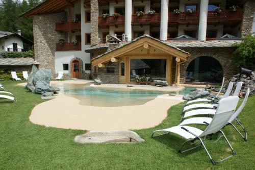 Notre Maison Hotels-chalets De Tradition
