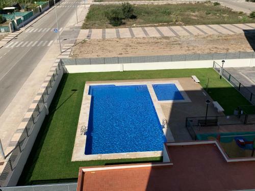 Beautiful Apartment With Pool Near The Beach