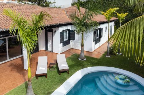 Villa Home2book Design Asian Sabina, Heated Pool & View