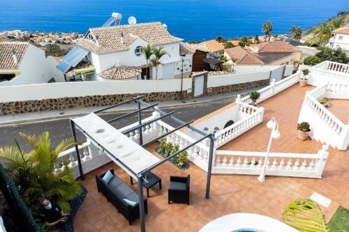 Villa Home2book Design Asian Sabina, Heated Pool & View