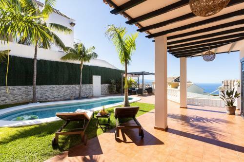 Villa Home2book Design Asian Sabina, Heated Pool & View