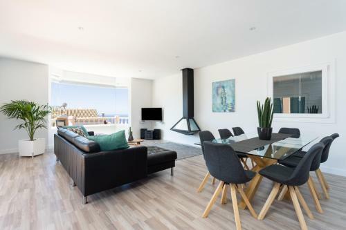 Villa Home2book Design Asian Sabina, Heated Pool & View
