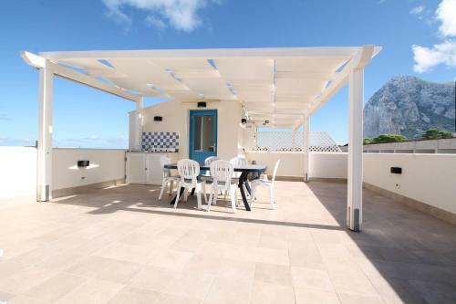 Apartamento Appartamenti Le Tre Isole Con Terrazza Vista Mare
