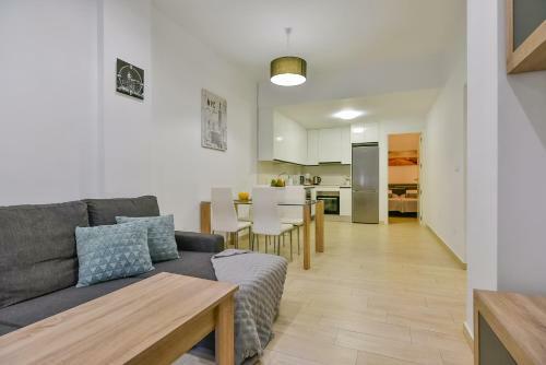 010 New Beach Apartment - Alicante Holiday