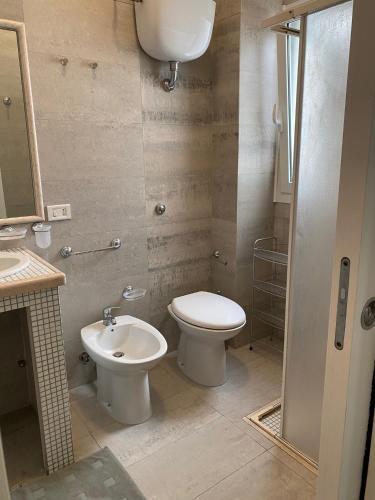 Apartamento A 100metri Dal Mare Difronte Alla Torre Saracena.
