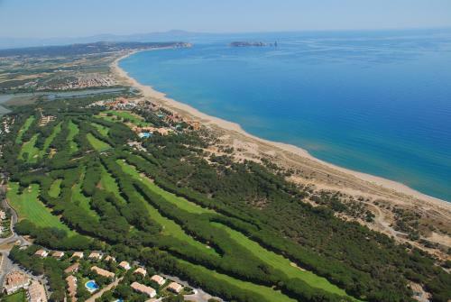 Casa Adosada En Golf Platja De Pals