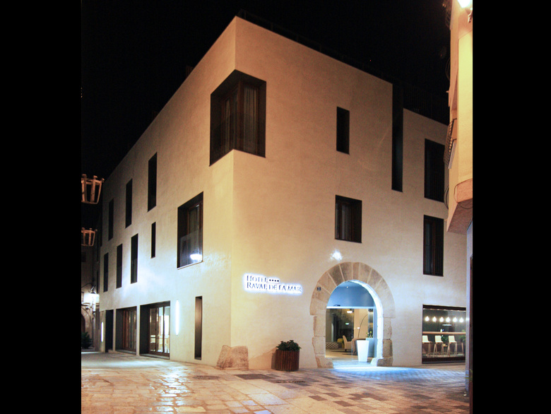 Hotel Raval De La Mar