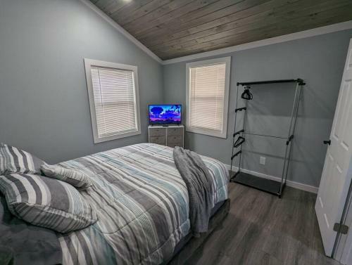 Summerlee Suite - Beautiful Remodeled Farmhouse