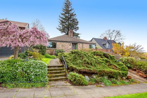Laurelhurst Park View
